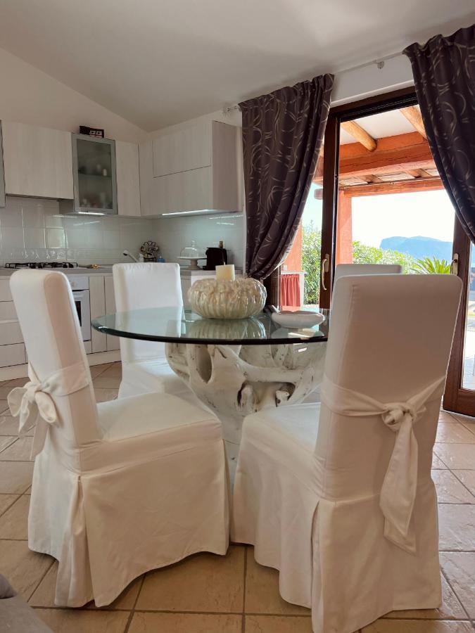Villa A Golfo Aranci Con Vista Su Tavolara Marinella  Exterior photo